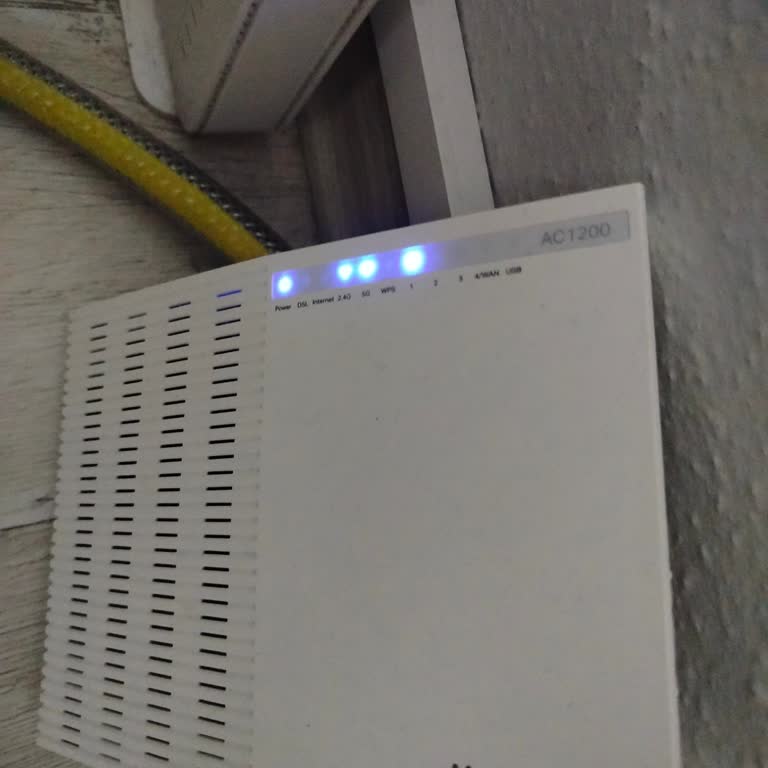 Sık Kesilen İnternet Ve 1.700 TL Cayma Bedeli Şikayeti