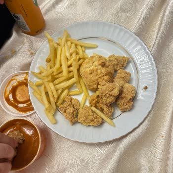 Popeyes’ten Gelen Siparişte Nugget Eksikliği Ve Soğuk Bayat Yemek Şikayeti