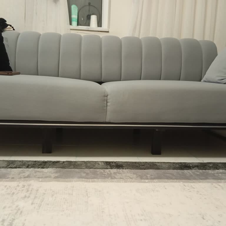 Yöndemli Mobilya Koltuk Takımında Ciddi Çökmeler Ve Kumaşta Sarkmalar Başladı