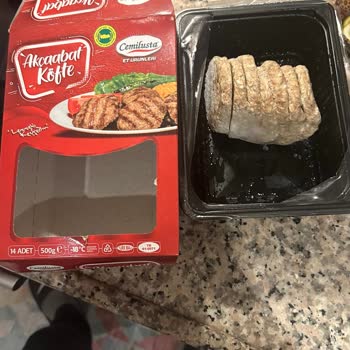 Cemil Usta Dondurulmuş Köfteler Birbirine Yapışıyor Ve Ayrılamıyor