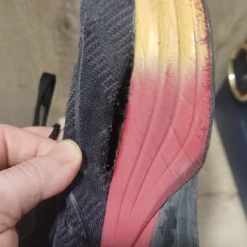 Ayakkabıda Kısa Sürede Kenar Yırtılması Ve Mağazanın Kullanıcı Hatası Reddi