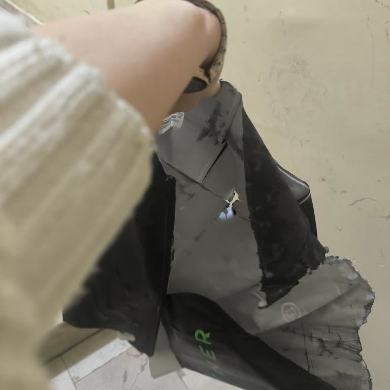 Dayanıksız Kağıt Poşet Nedeniyle Alışverişim Yıktı Ve Zararım Karşılanmalı