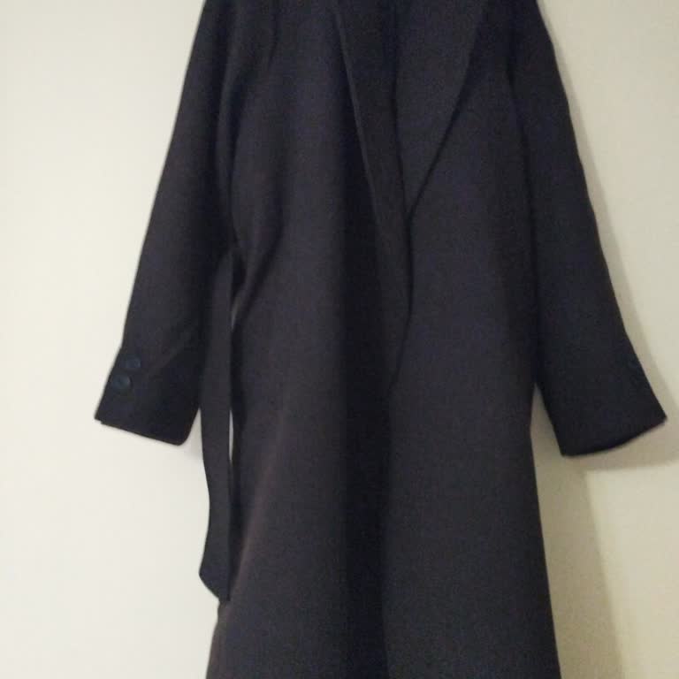 Sultanahmet Köftecisi Yoğun Duman Ve Soğuk Et, Kıyafetlerimize Sinmiş Koku