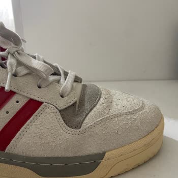 Defolu Adidas Rivalry Low Ayakkabı Değişim Talebim Reddedildi