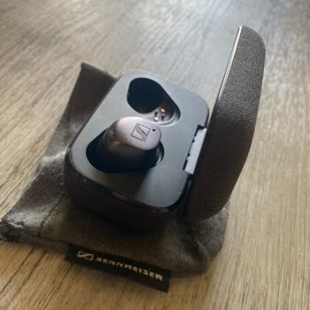 Sennheiser Momentum TWS 4, pierdo sonido en el lado derecho