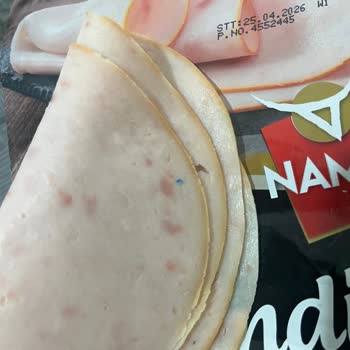 Namet Hindi Fümede Mavi Naylon Parçası Tespit Edildi, Hijyen Ve Güvenlik Endişesi