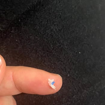 Namet Hindi Fümede Mavi Naylon Parçası Tespit Edildi, Hijyen Ve Güvenlik Endişesi