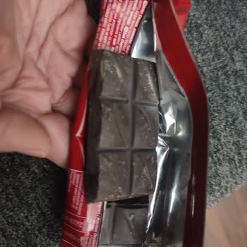 Tadelle Çikolatası Süresi Dolmuş Satıldı, Müşteri Güvenliği Tehlikede