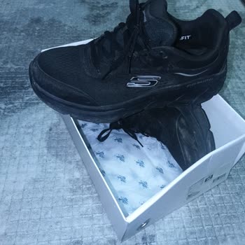 Skechers Ayakkabısındaki Burun Sıkması Ve Mağazanın Değişim Reddi