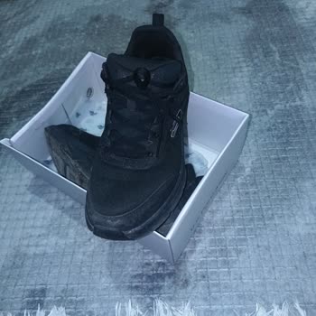 Skechers Ayakkabısındaki Burun Sıkması Ve Mağazanın Değişim Reddi