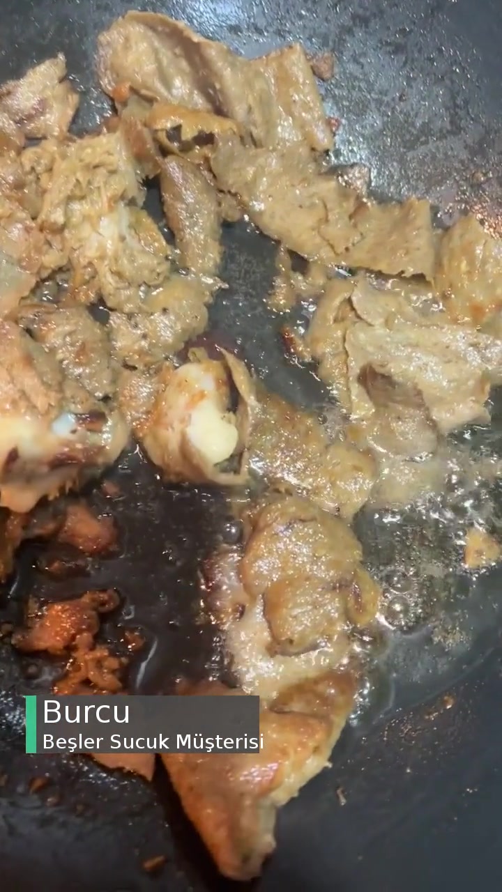 Beşler Et Dönerden Yağ Parçaları Çıktı! videonun kapak resmi