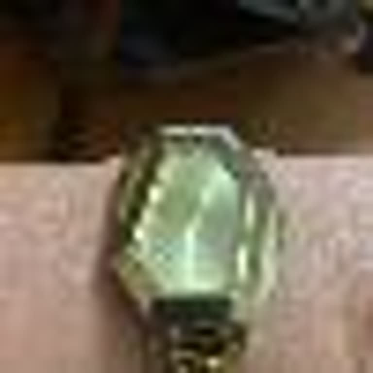 Michael Kors Saati Çatladı, Ücret Talep Edildi