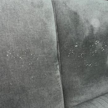 Valencia Koltuk Takımında Delik Problemi Ve Değişim Talebi