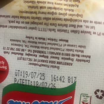 Bozuk Soslu Noodle Ve Telefon Açılmaması