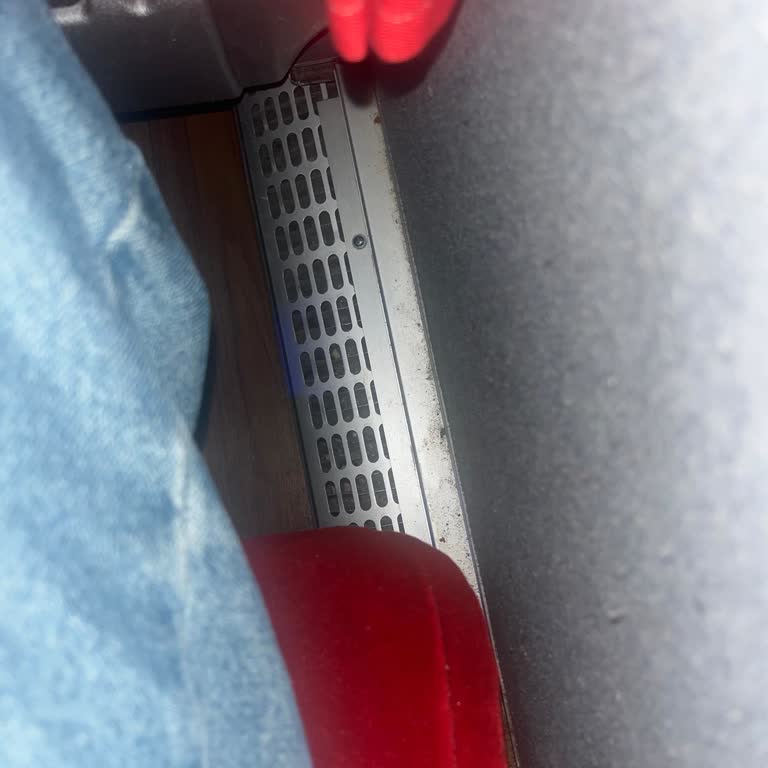 Lüks Erova Turizm Otobüsünde Aşırı Sıcaklık Ve Konforsuz Yolculuk