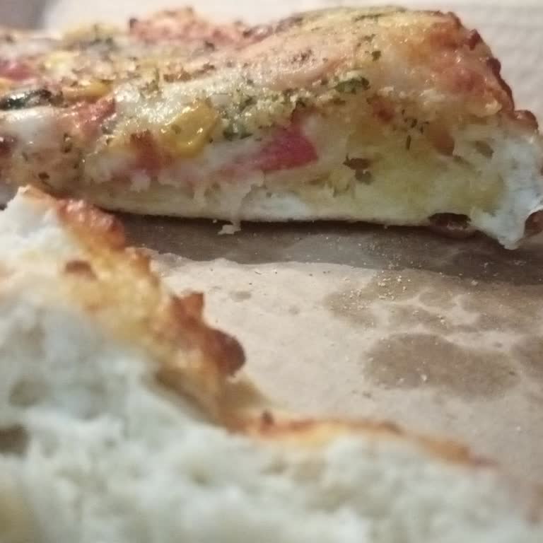 Dominos Şubesinde Yanlış Hamur Ve Çiğ Pizza İadesi Talebi