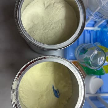 Hipp Combiotic 1 Numaralı Devam Sütünde Renk Farkı Bebeğimde Kusma Ve Karın Ağrısına Neden Oldu