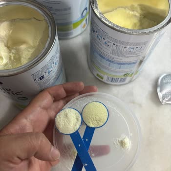 Hipp Combiotic 1 Numaralı Devam Sütünde Renk Farkı Bebeğimde Kusma Ve Karın Ağrısına Neden Oldu