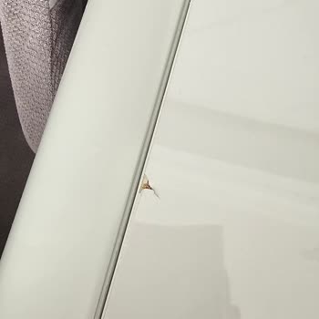 Sivas Mağazasında Hasarlı Konsol Parçası Ve Uzayan Değişim Süreci