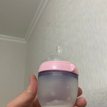 Silikon Biberon Emziği Yırtıldı, Aşırı Süt Akışı Ve Boğulma Riski