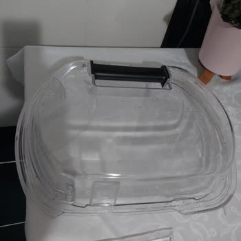 Hoover Kurutma Makinesi Su Haznesi Hafif Çarpma Sonucu Kırıldı