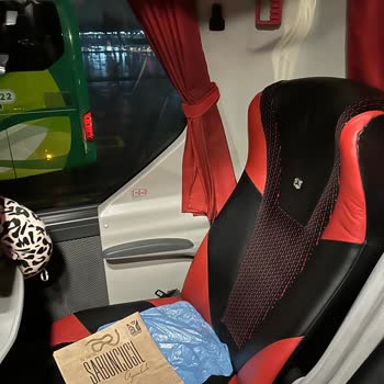 Pamukkale Turizm Otobüsünde Yağmur Sızıntısı Nedeniyle Islanma Ve Çözüm Bulunamaması