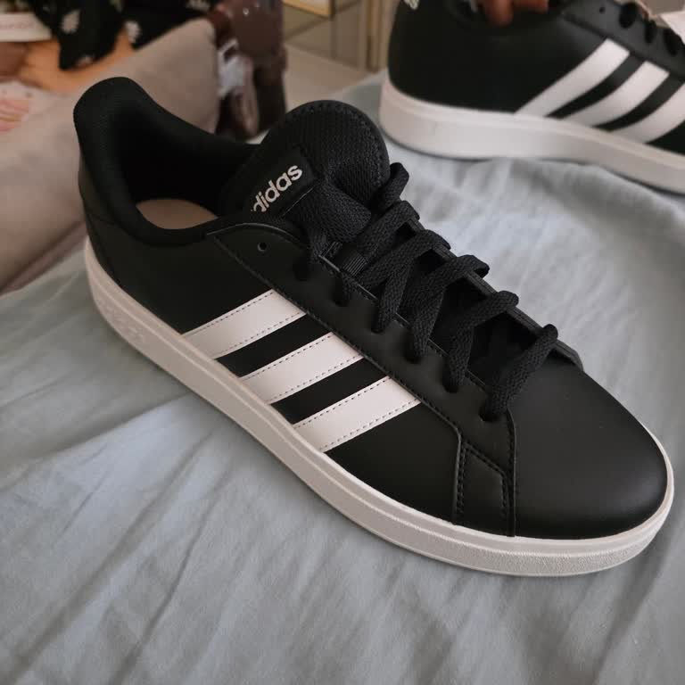 Trendyol Updigo Yanlış Renkli Ayakkabı Gönderimi İçin Hızlı Değişim Talebi