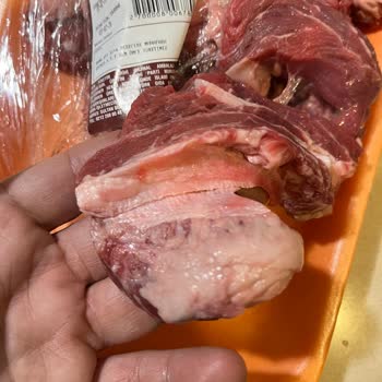 Taş Kasap Levent Şubesi’nde Kalitesiz Antrikot Ve Rahatsız Edici Koku