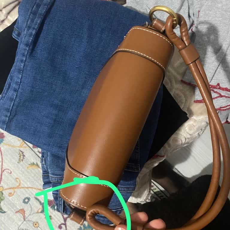 Gardrops'ta Eksik Metal Halkalı Çanta İçin Çözüm Talebi