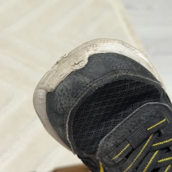 Çocuk Ayakkabısı Kısa Sürede Deforme Oldu, Mağaza Kullanıcı Hatası Gerekçesiyle Reddi