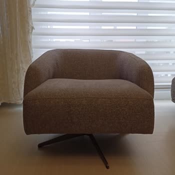 Berjer Devriliyor, Koltuk Ve Sandalyeler Sağlam Değil, Hızlı Çözüm İstiyorum