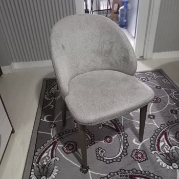 Berjer Devriliyor, Koltuk Ve Sandalyeler Sağlam Değil, Hızlı Çözüm İstiyorum