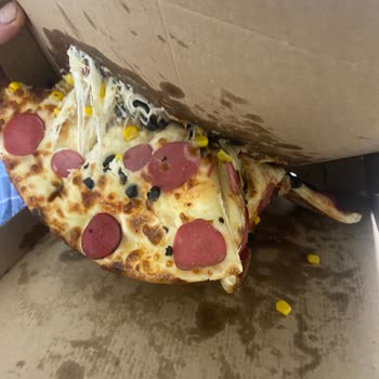 Pasaport Pizza Bir Saatten Fazla Süren Teslimat Ve Soğuk Pizza