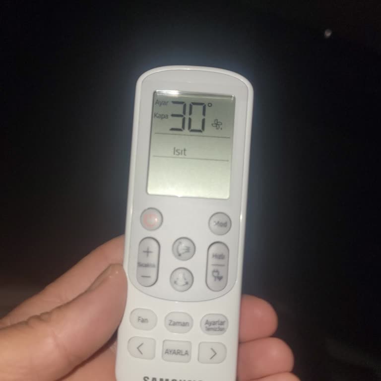 Samsung Kumanda Işığı Olmadan 55.000 TL'lik Klima Kullanımı Zorlaşıyor!
