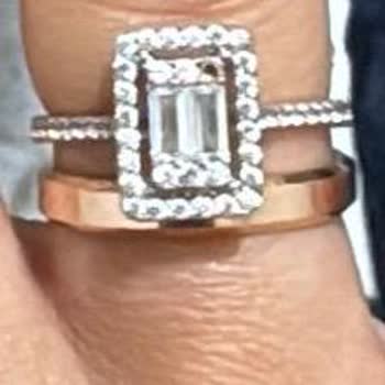 Altınbaş Yanlış Beden Ve Düşen Taşlı Yüzük İçin Tam İade