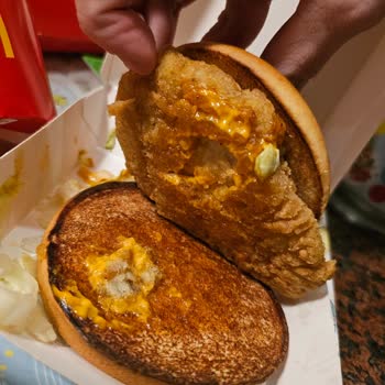 Eksik Ürünler Ve Özensiz Hamburger Hazırlığı Şikayeti