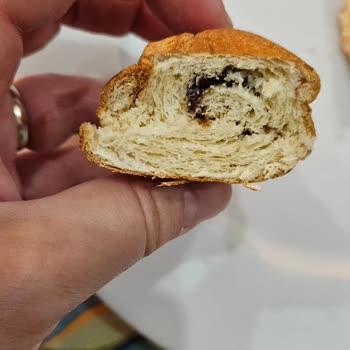 Migros’ta Yanıltıcı Fotoğraf Ve Çikolata Kreması Olmayan Kruvasan Şikayeti