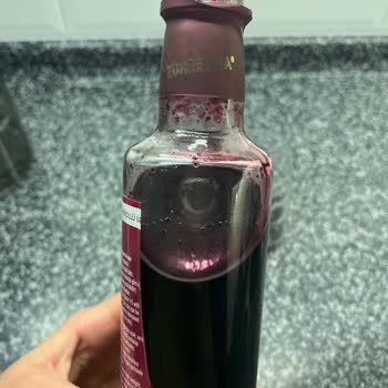 Zühre Ana Karadut Özü'nde Bozulma Ve Gıda Güvenliği Şikayeti