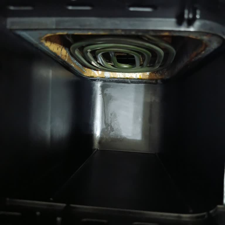 Airfryer Temizlikte Renk Değişimi Nedeniyle Kullanılamaz Durumda