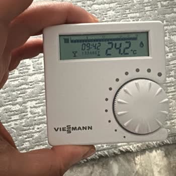 Kombim Isıtma Yapmıyor Ve Su Sızdırıyor, Yetkili Servis 1800 TL Ücret Talep Ediyor