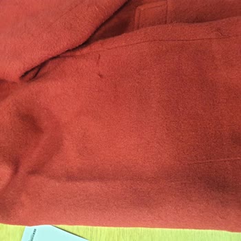 Kabanım Üç Kez Giyildikten Sonra Tüylendi, H&M Ayıplı Ürün İadesini Reddetti