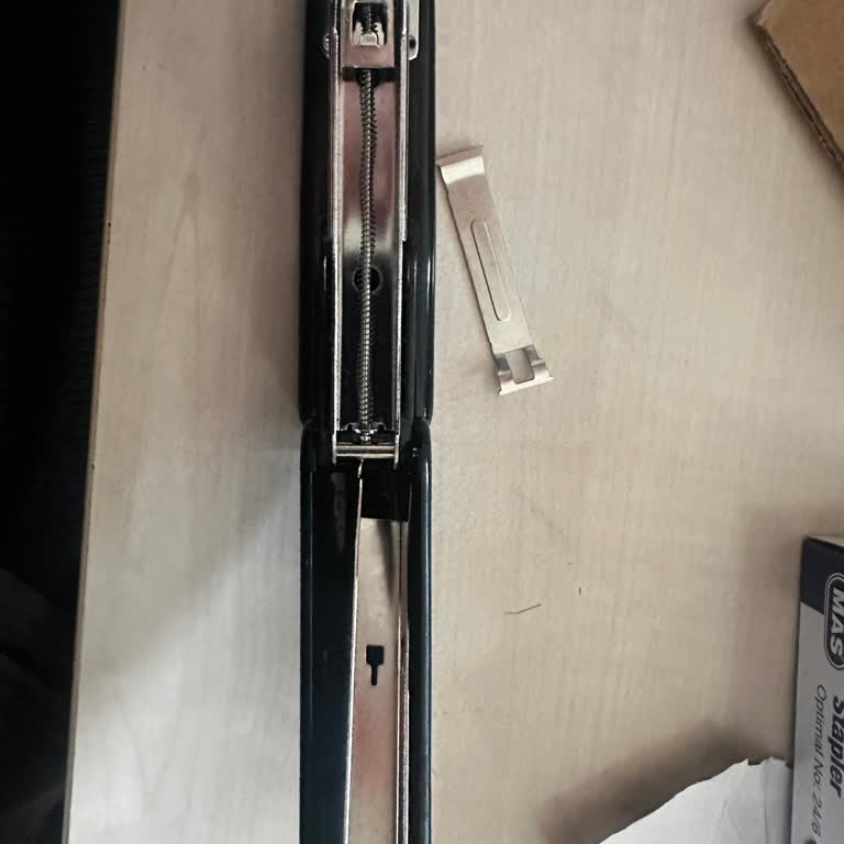 Kırık Zımba Makinesi İçin İade Faturası Şartı Reddi