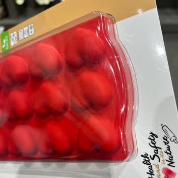 Evidea Mağazasındaki Silikon Kalıp İçinde Saç Bulunması