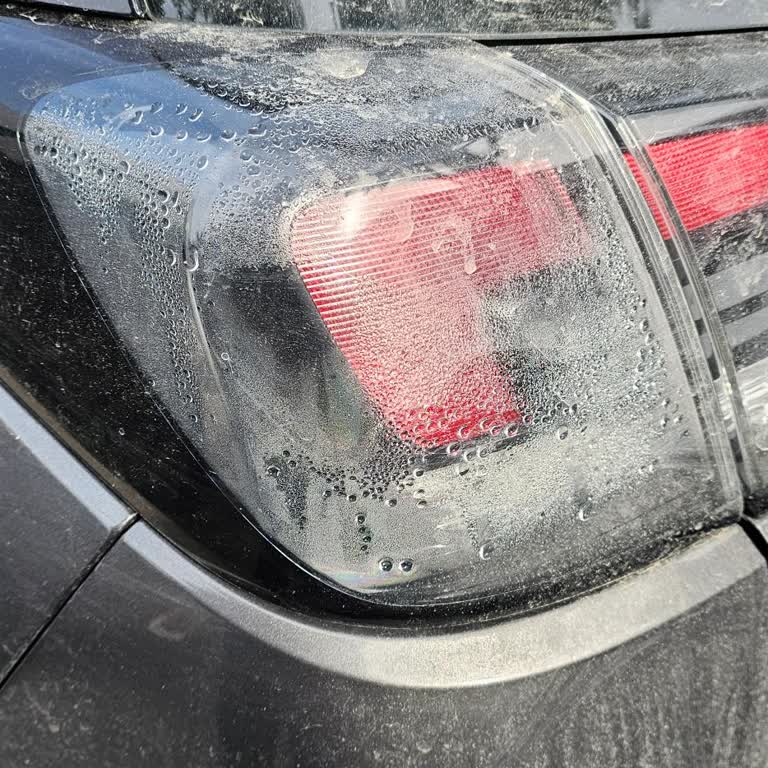 Opel Crossland Stop Lambası Buğulanması Çözülmedi Ve Servis Geri Dönüş Yapmadı