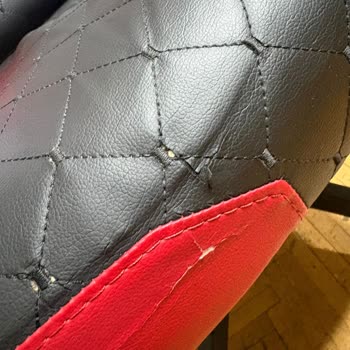 Garanti Reddi Kısa Sürede Dikiş Ve Deri Hasarı Gören Koltuk