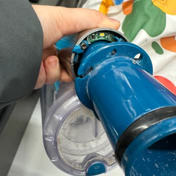 Yeni Alınan Süpürge Kısa Sürede Kırıldı, İade Talebi