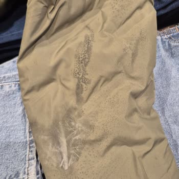 Boyner'den Yağmur Lekeli Mont İçin Açıklamasız Red Kararı