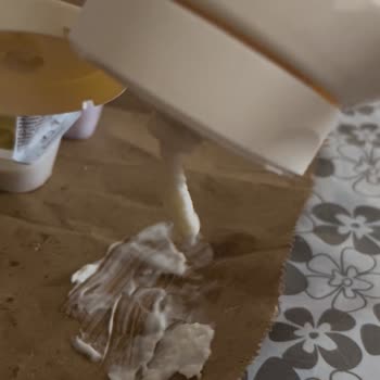 Tukaş Sıkma Şişe Mayonezinde Bozuk Kıvam Ve Sıkma Güçlüğü