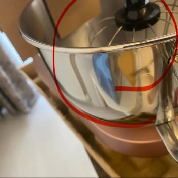 Teslim Aldığım Beko Yoğurma Makinesinde Çizik Ve Lekeler: Ayıplı Ürün Değişimi Talebi