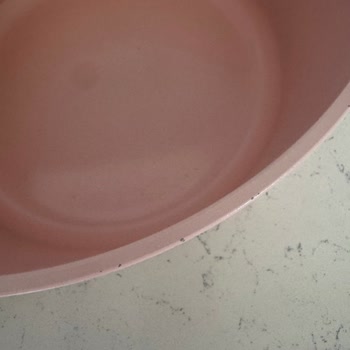 Perotti Pembe Tencere Setinde Hızlı Renk Solması Ve Kavlama